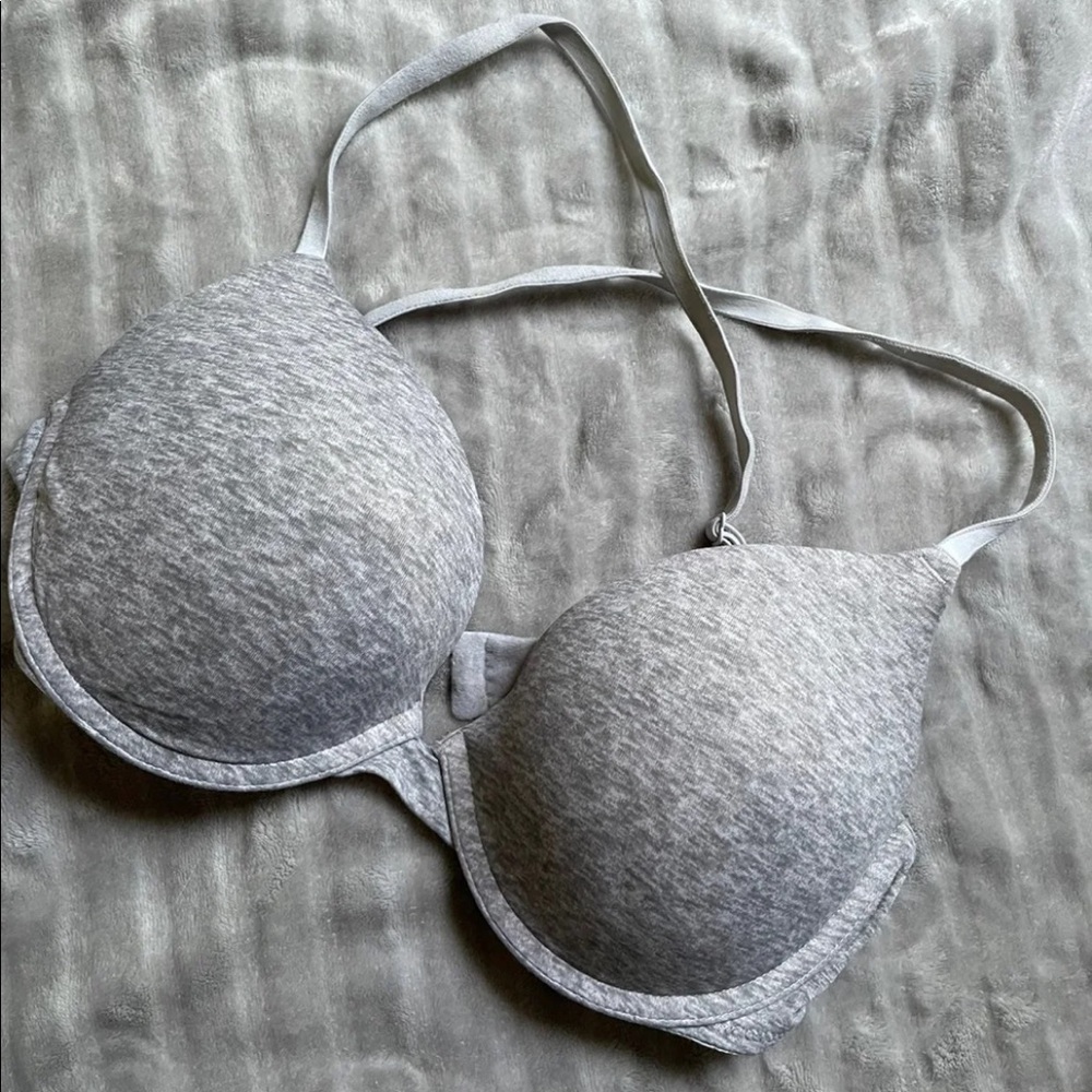 PINK Victoria secret wear everywhere bra 32D